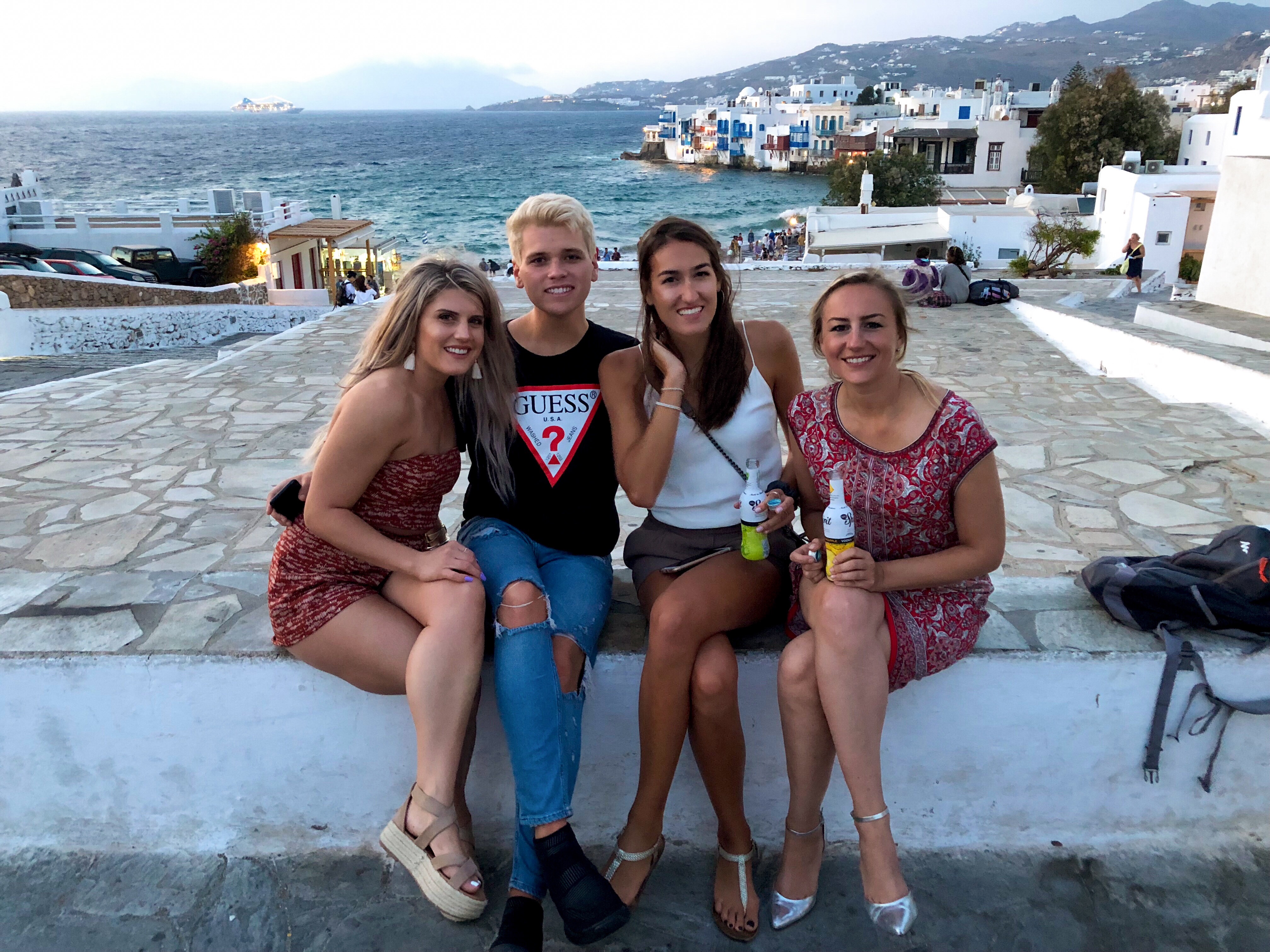 FA2FA4B7-2D1B-41E8-9F90-EE654895C661